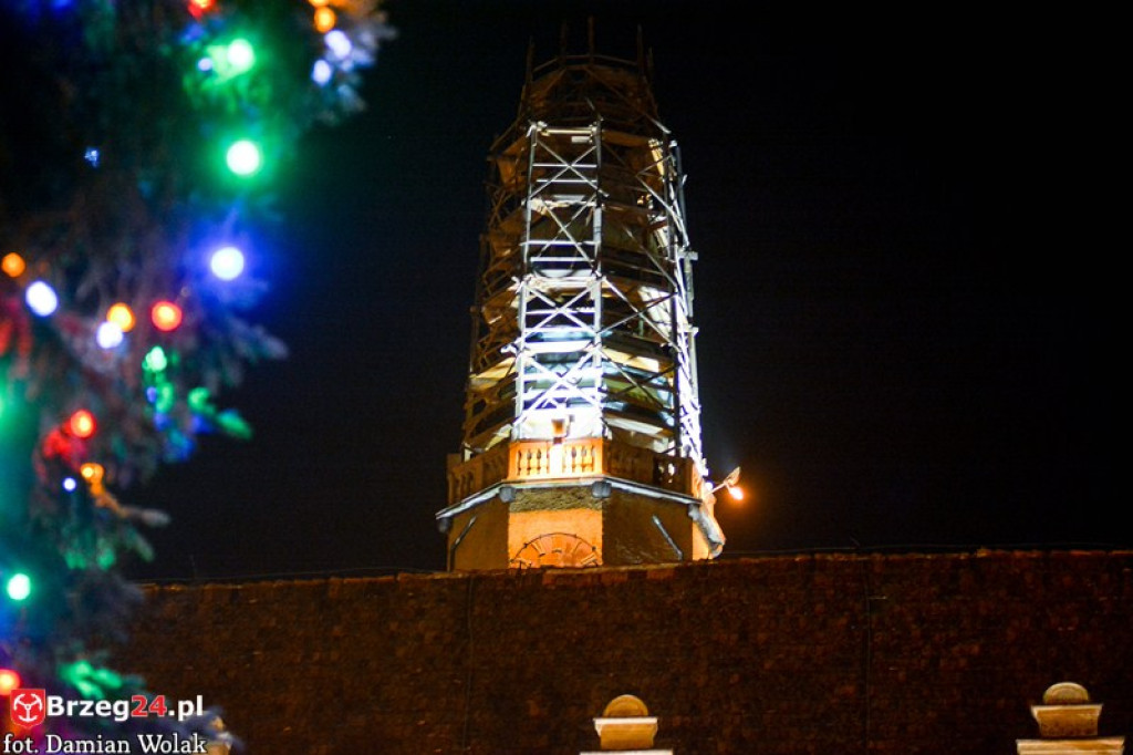 Rozświetlony Brzeg nocą