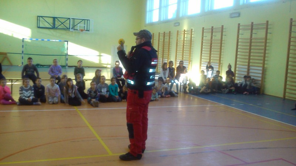 SPOTKANIE UCZNIÓW Z OPOLSKĄ GRUPĄ RATOWNICZO - POSZUKIWAWCZĄ