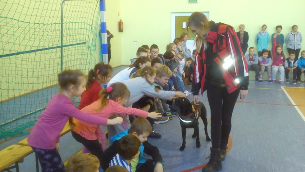 SPOTKANIE UCZNIÓW Z OPOLSKĄ GRUPĄ RATOWNICZO - POSZUKIWAWCZĄ