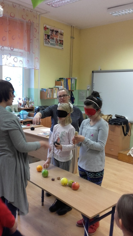 Duże Sprawy w Małych Głowach...