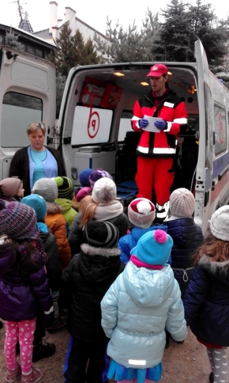 Starszaki z Publicznego Przedszkola nr 11 potrafią ratować życie .