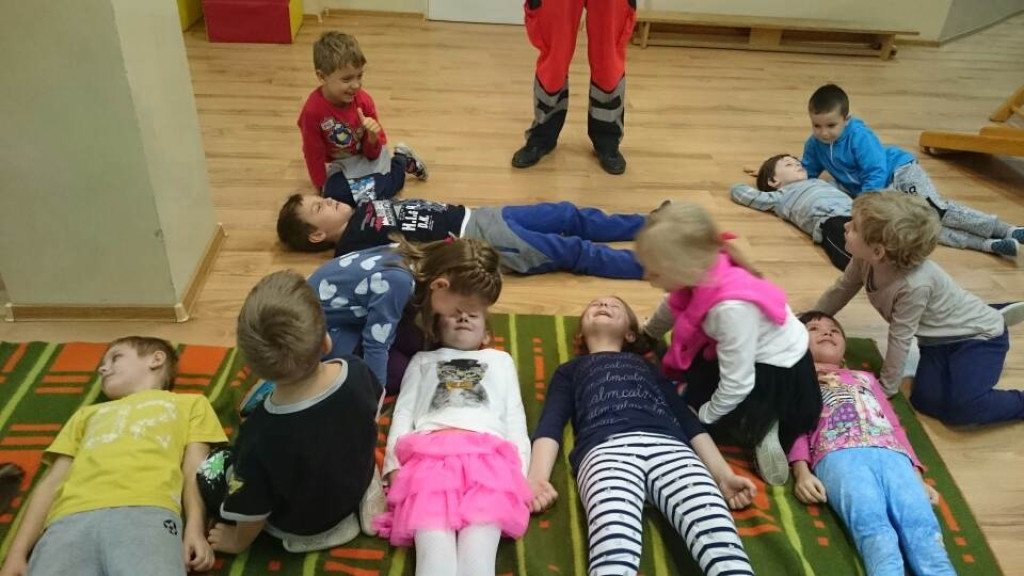 Starszaki z Publicznego Przedszkola nr 11 potrafią ratować życie .