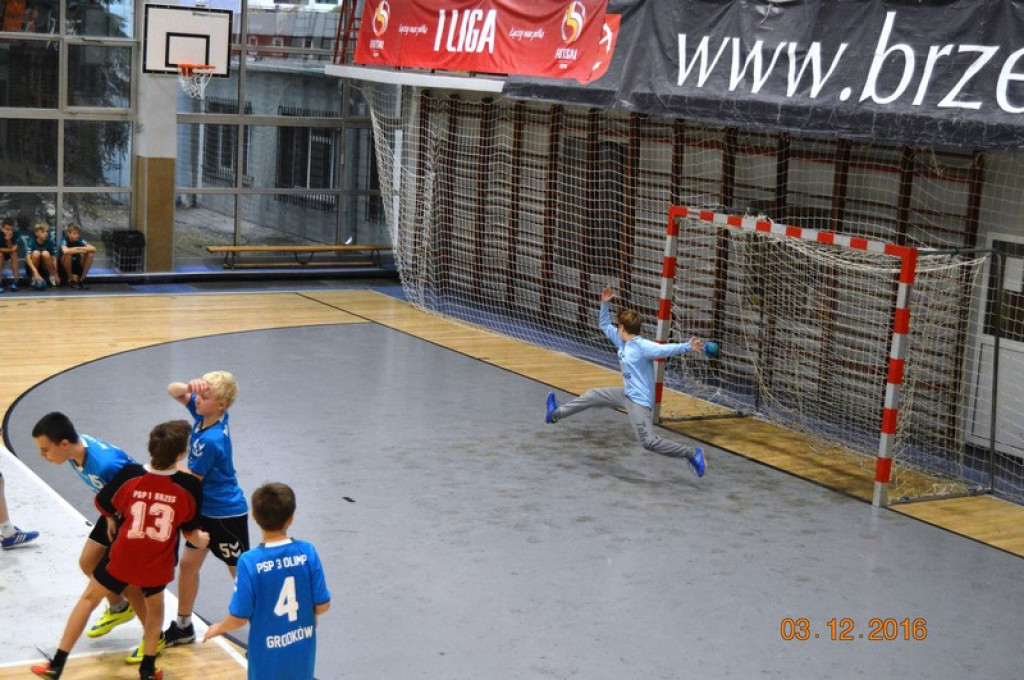 AWANS JEDYNKI I TRÓJKI  DO PÓŁFINAŁU WOJEWÓDZKIEGO