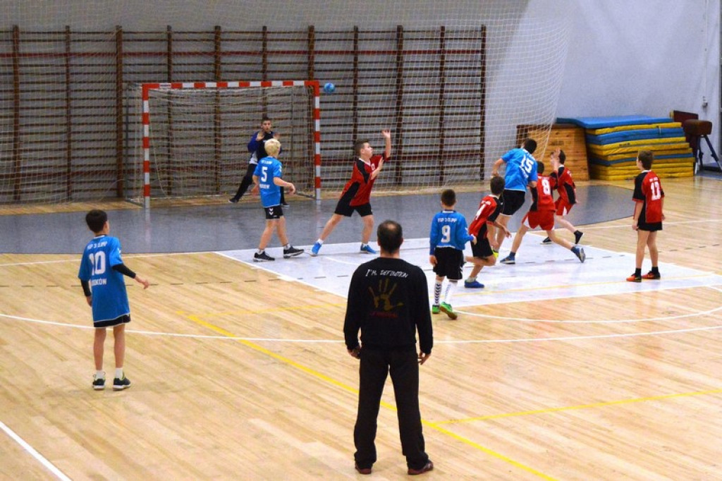 AWANS JEDYNKI I TRÓJKI  DO PÓŁFINAŁU WOJEWÓDZKIEGO