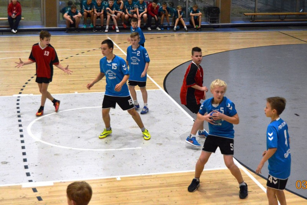 AWANS JEDYNKI I TRÓJKI  DO PÓŁFINAŁU WOJEWÓDZKIEGO