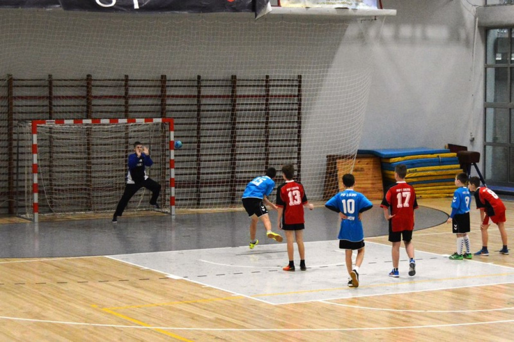 AWANS JEDYNKI I TRÓJKI  DO PÓŁFINAŁU WOJEWÓDZKIEGO