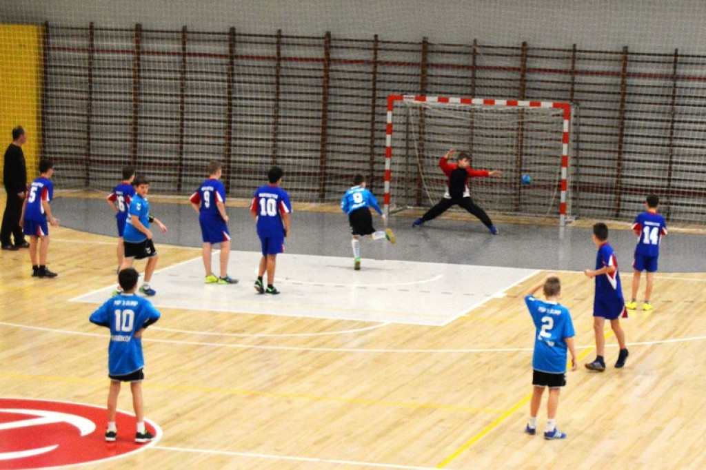 AWANS JEDYNKI I TRÓJKI  DO PÓŁFINAŁU WOJEWÓDZKIEGO