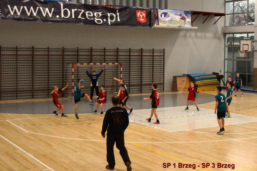 AWANS JEDYNKI I TRÓJKI  DO PÓŁFINAŁU WOJEWÓDZKIEGO