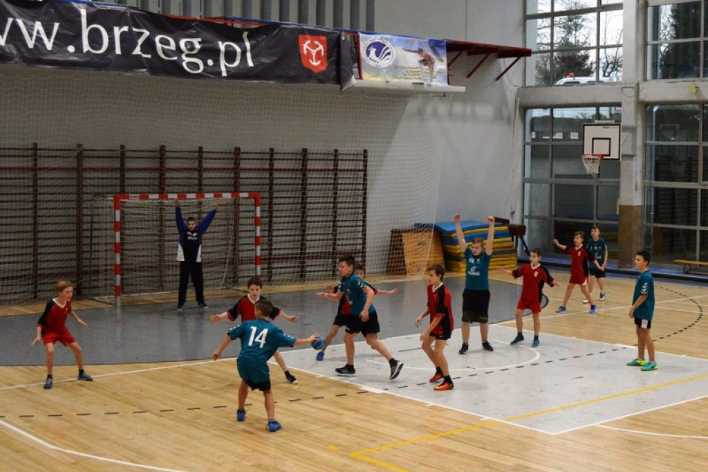 AWANS JEDYNKI I TRÓJKI  DO PÓŁFINAŁU WOJEWÓDZKIEGO