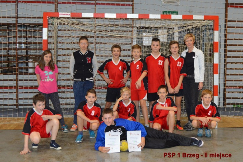 AWANS JEDYNKI I TRÓJKI  DO PÓŁFINAŁU WOJEWÓDZKIEGO