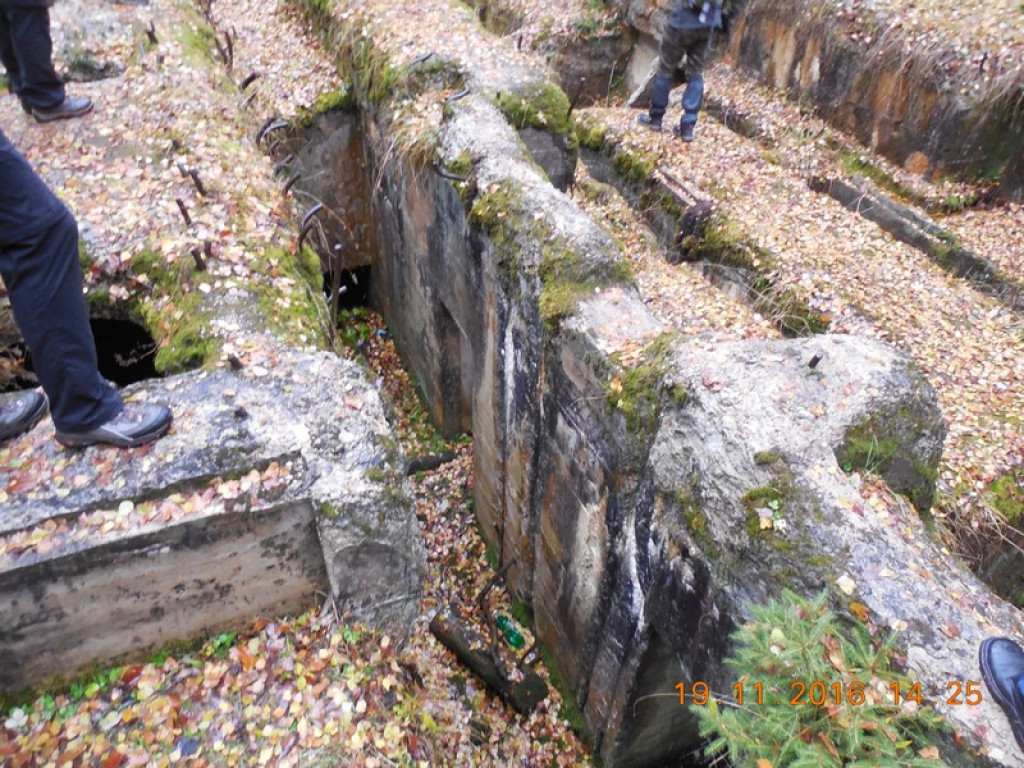 Tajemnice Sudetów część III - Brzeżanie eksplorowali kompleks Riese