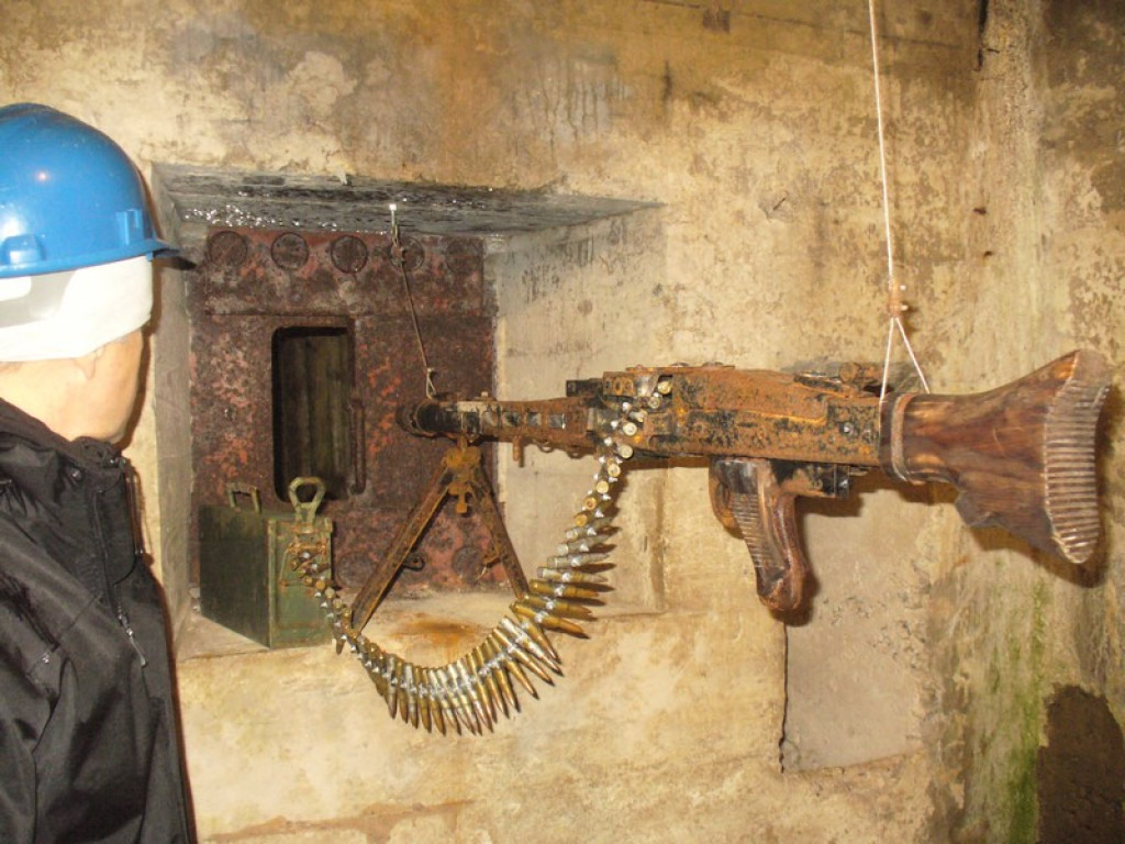 Tajemnice Sudetów część III - Brzeżanie eksplorowali kompleks Riese