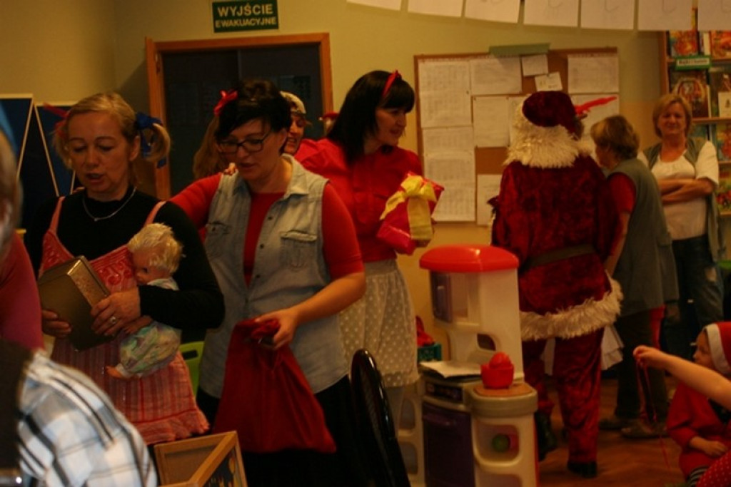 Spotkanie z Mikołajem w PP7 Integracyjnym