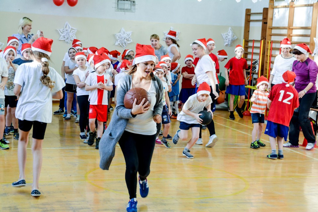 Drugi Integracyjny Mikołajkowy Turniej Gier i Zabaw w SP Gałązczycach