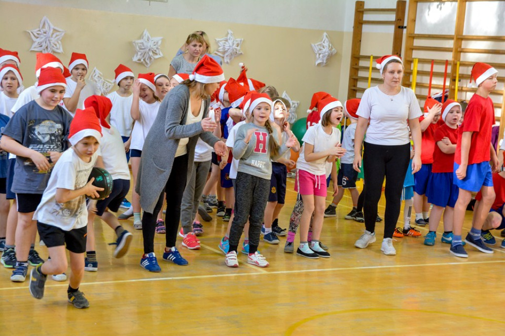 Drugi Integracyjny Mikołajkowy Turniej Gier i Zabaw w SP Gałązczycach