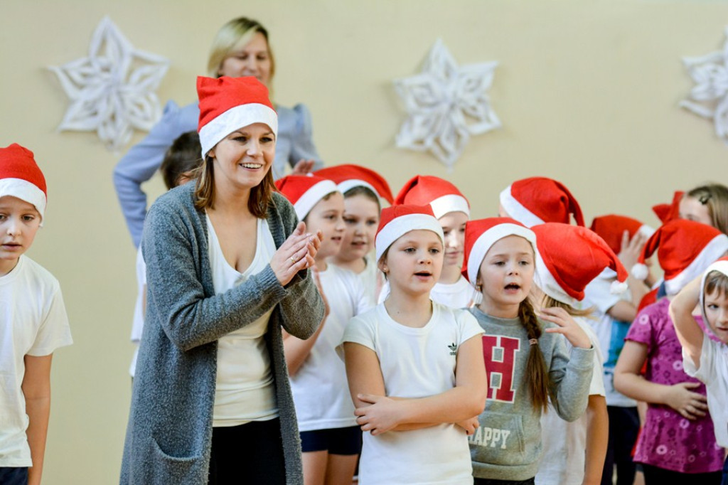 Drugi Integracyjny Mikołajkowy Turniej Gier i Zabaw w SP Gałązczycach