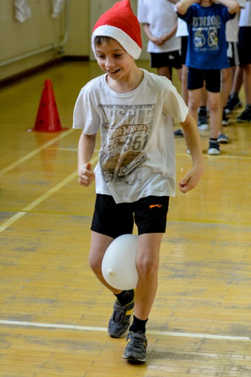 Drugi Integracyjny Mikołajkowy Turniej Gier i Zabaw w SP Gałązczycach