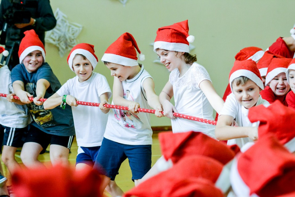 Drugi Integracyjny Mikołajkowy Turniej Gier i Zabaw w SP Gałązczycach