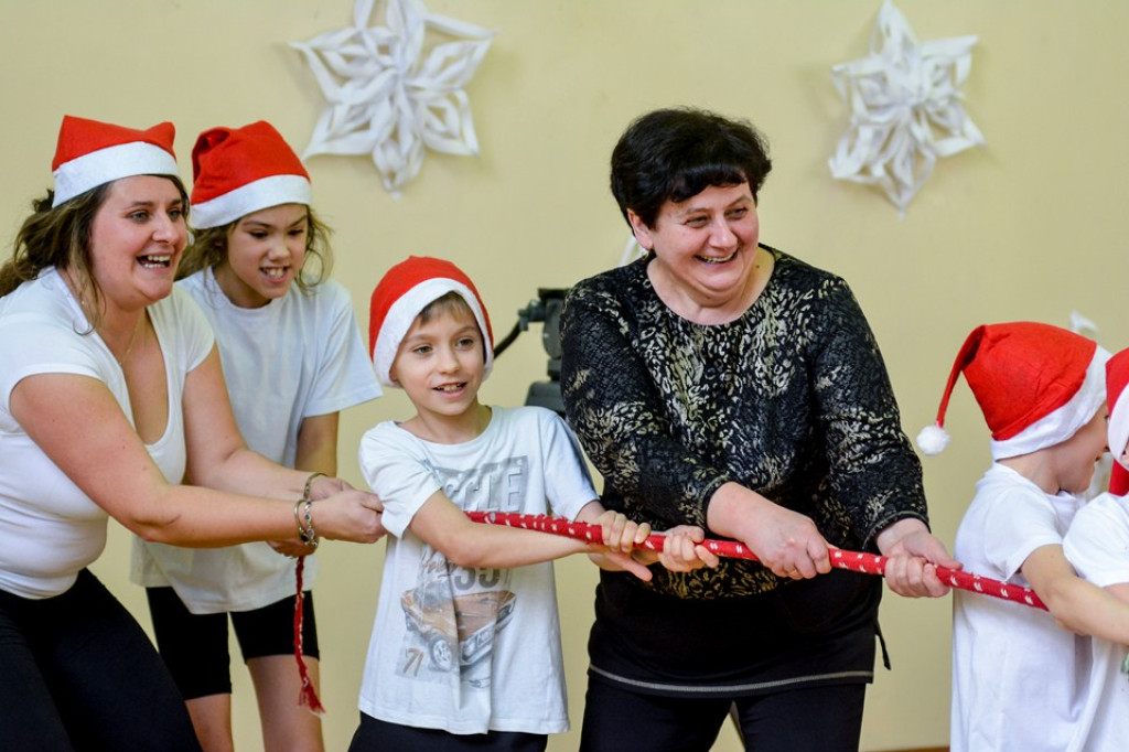 Drugi Integracyjny Mikołajkowy Turniej Gier i Zabaw w SP Gałązczycach
