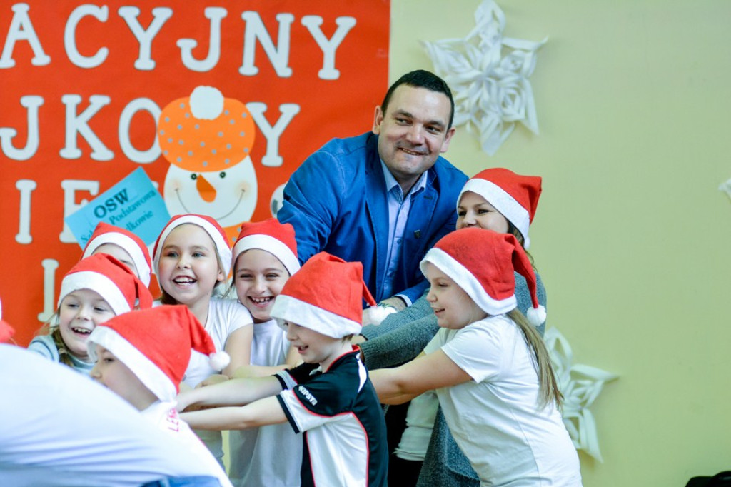 Drugi Integracyjny Mikołajkowy Turniej Gier i Zabaw w SP Gałązczycach