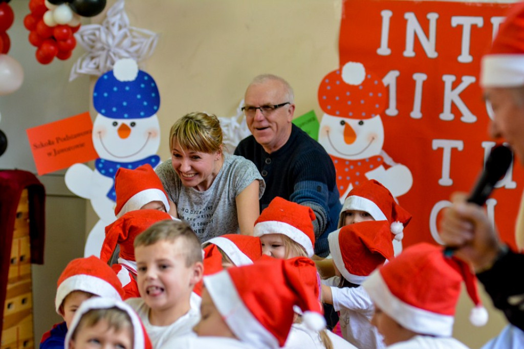 Drugi Integracyjny Mikołajkowy Turniej Gier i Zabaw w SP Gałązczycach