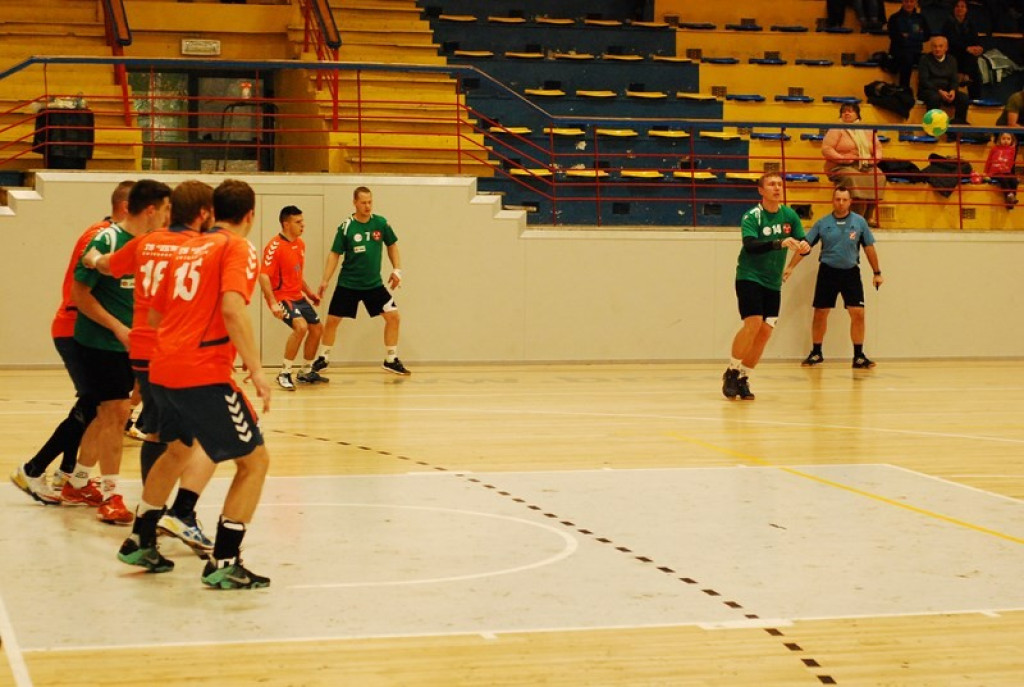 SKS Orlik Brzeg bardzo pewnie wygrywa u siebie ze Świebodzinem