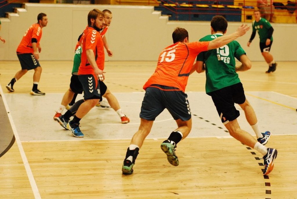 SKS Orlik Brzeg bardzo pewnie wygrywa u siebie ze Świebodzinem