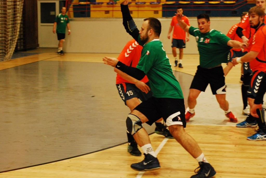 SKS Orlik Brzeg bardzo pewnie wygrywa u siebie ze Świebodzinem