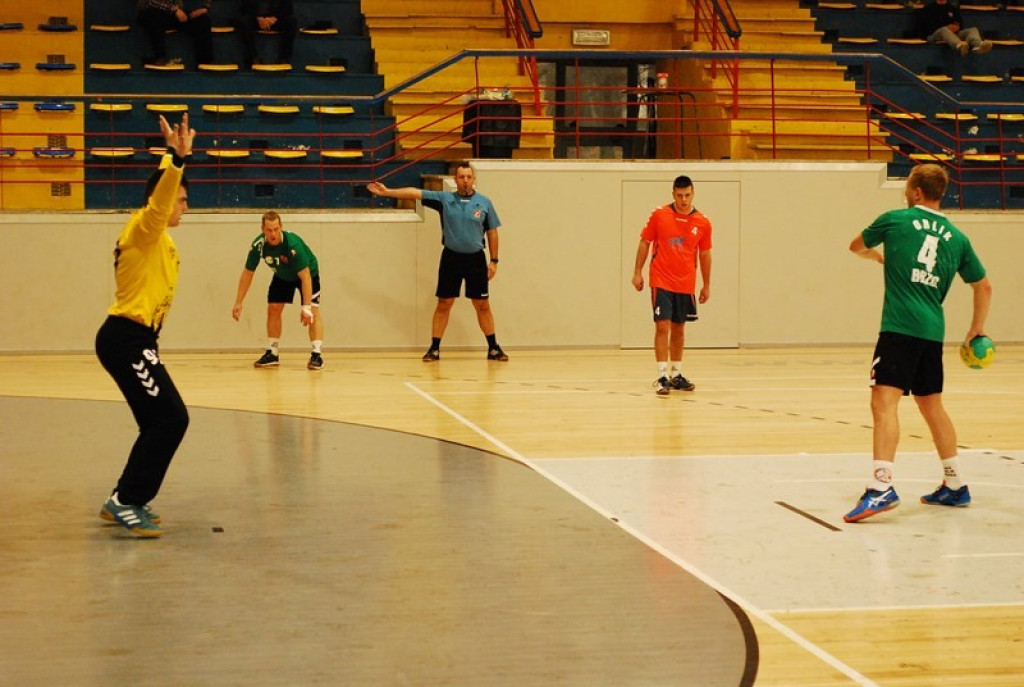 SKS Orlik Brzeg bardzo pewnie wygrywa u siebie ze Świebodzinem