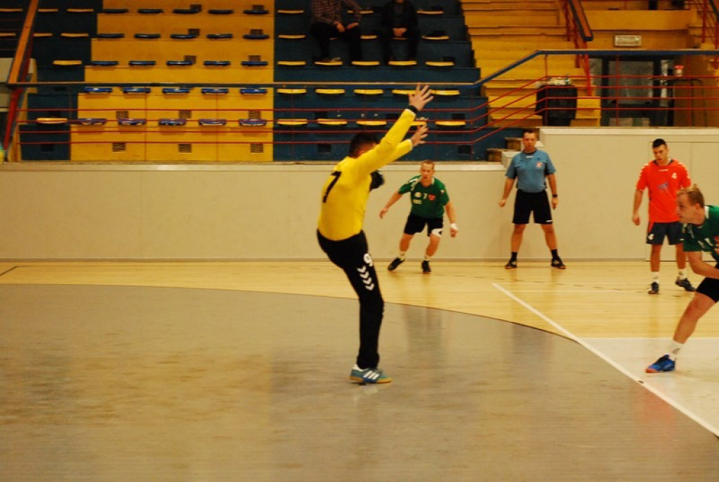 SKS Orlik Brzeg bardzo pewnie wygrywa u siebie ze Świebodzinem