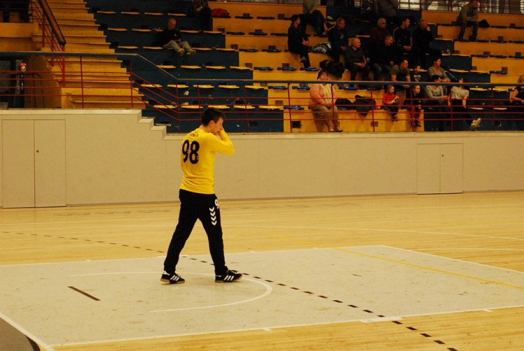 SKS Orlik Brzeg bardzo pewnie wygrywa u siebie ze Świebodzinem