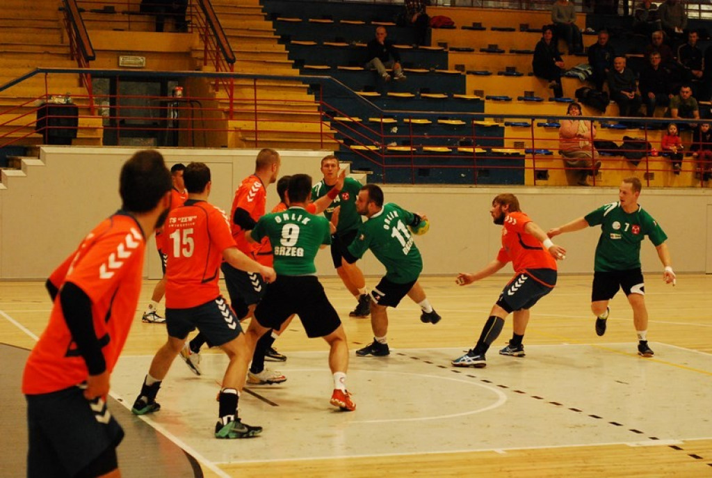 SKS Orlik Brzeg bardzo pewnie wygrywa u siebie ze Świebodzinem