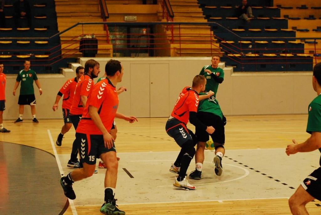 SKS Orlik Brzeg bardzo pewnie wygrywa u siebie ze Świebodzinem