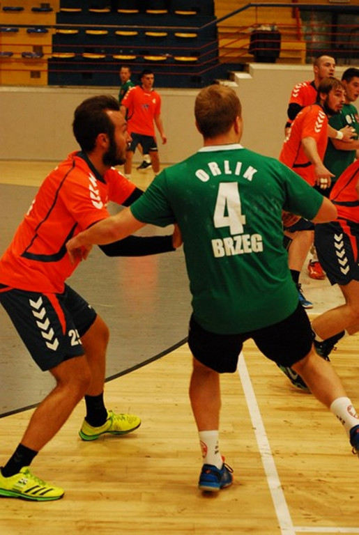 SKS Orlik Brzeg bardzo pewnie wygrywa u siebie ze Świebodzinem