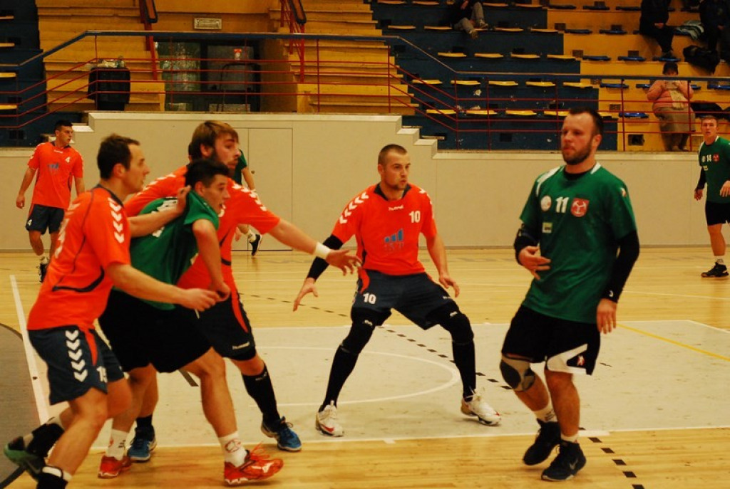 SKS Orlik Brzeg bardzo pewnie wygrywa u siebie ze Świebodzinem