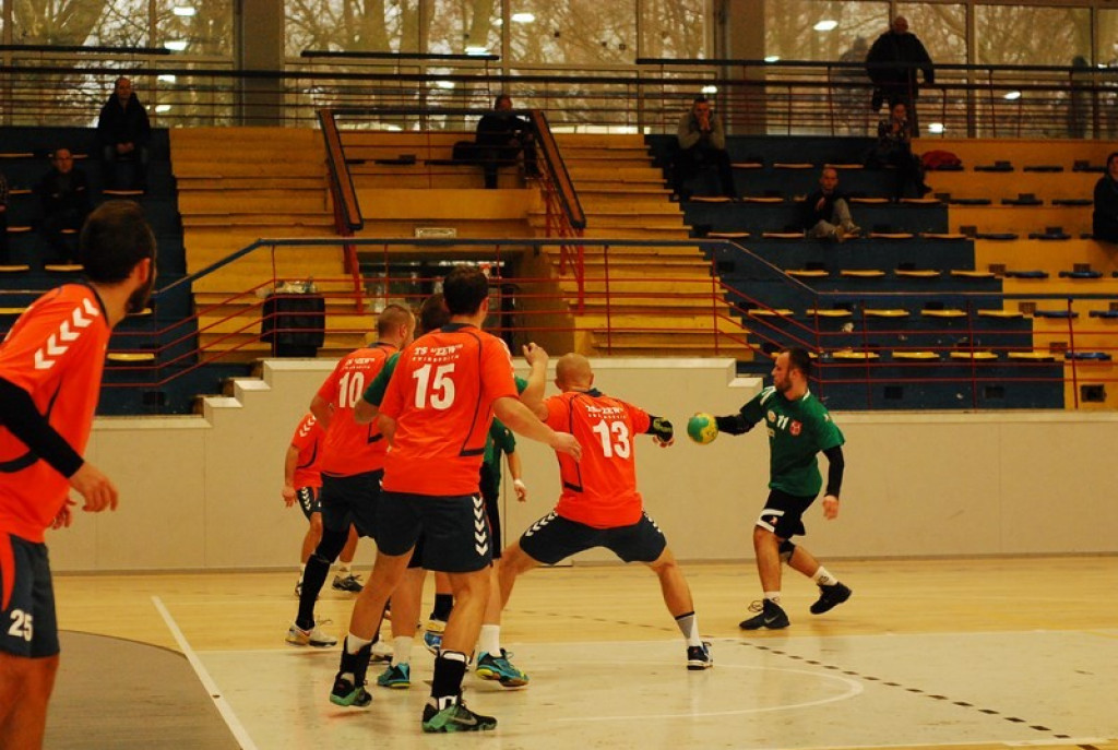 SKS Orlik Brzeg bardzo pewnie wygrywa u siebie ze Świebodzinem