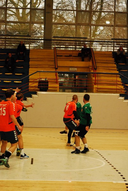 SKS Orlik Brzeg bardzo pewnie wygrywa u siebie ze Świebodzinem