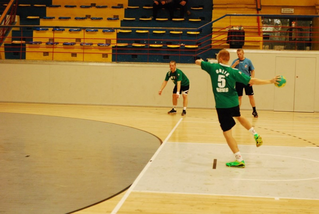 SKS Orlik Brzeg bardzo pewnie wygrywa u siebie ze Świebodzinem