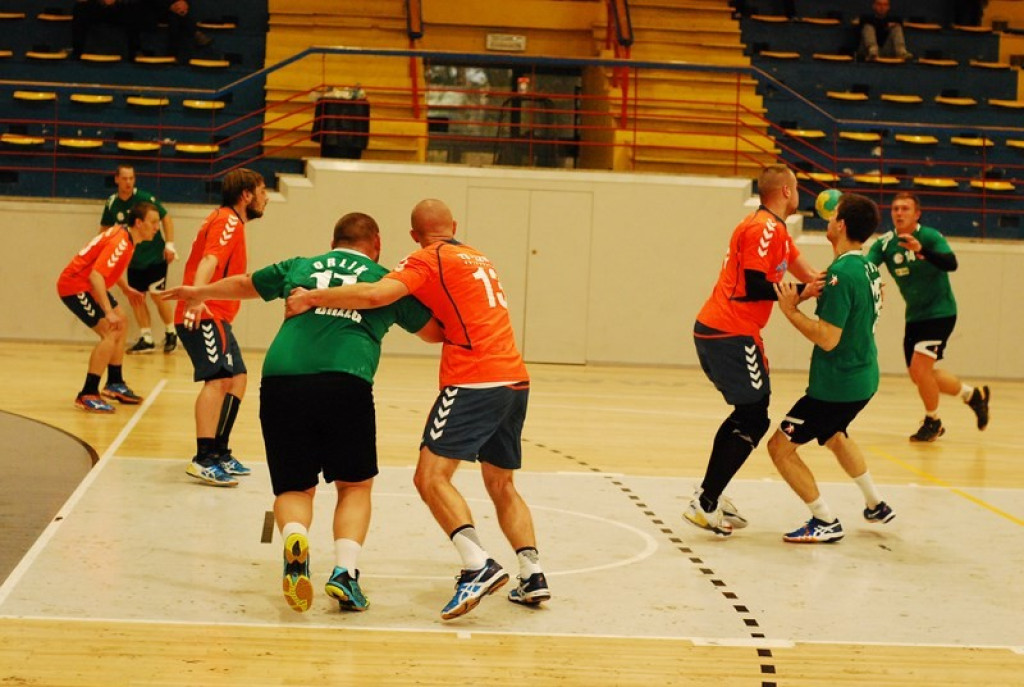 SKS Orlik Brzeg bardzo pewnie wygrywa u siebie ze Świebodzinem