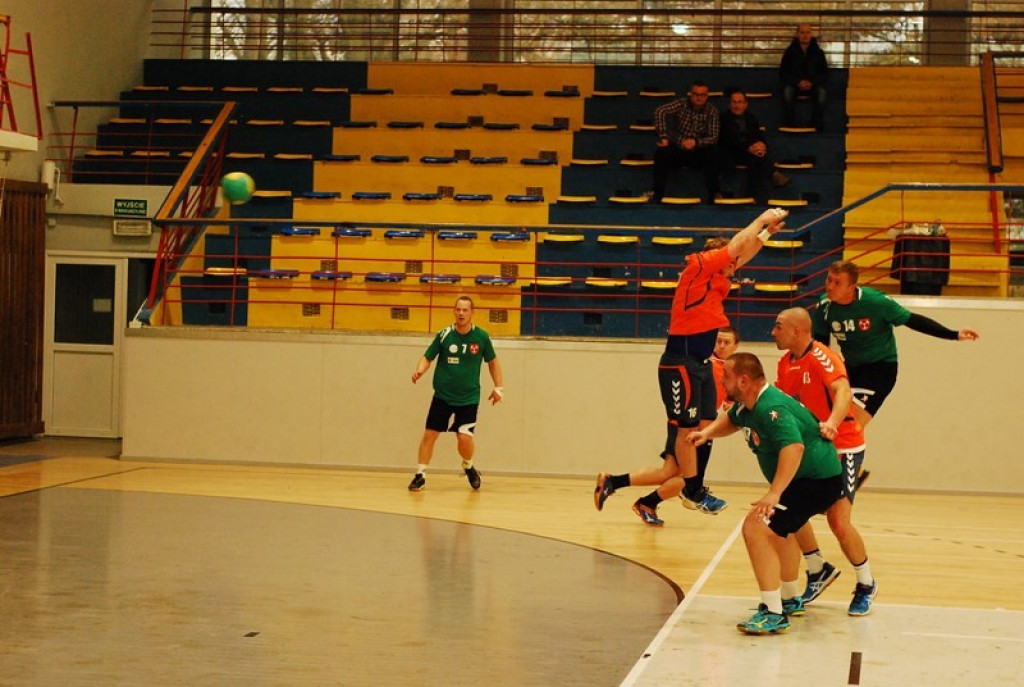 SKS Orlik Brzeg bardzo pewnie wygrywa u siebie ze Świebodzinem