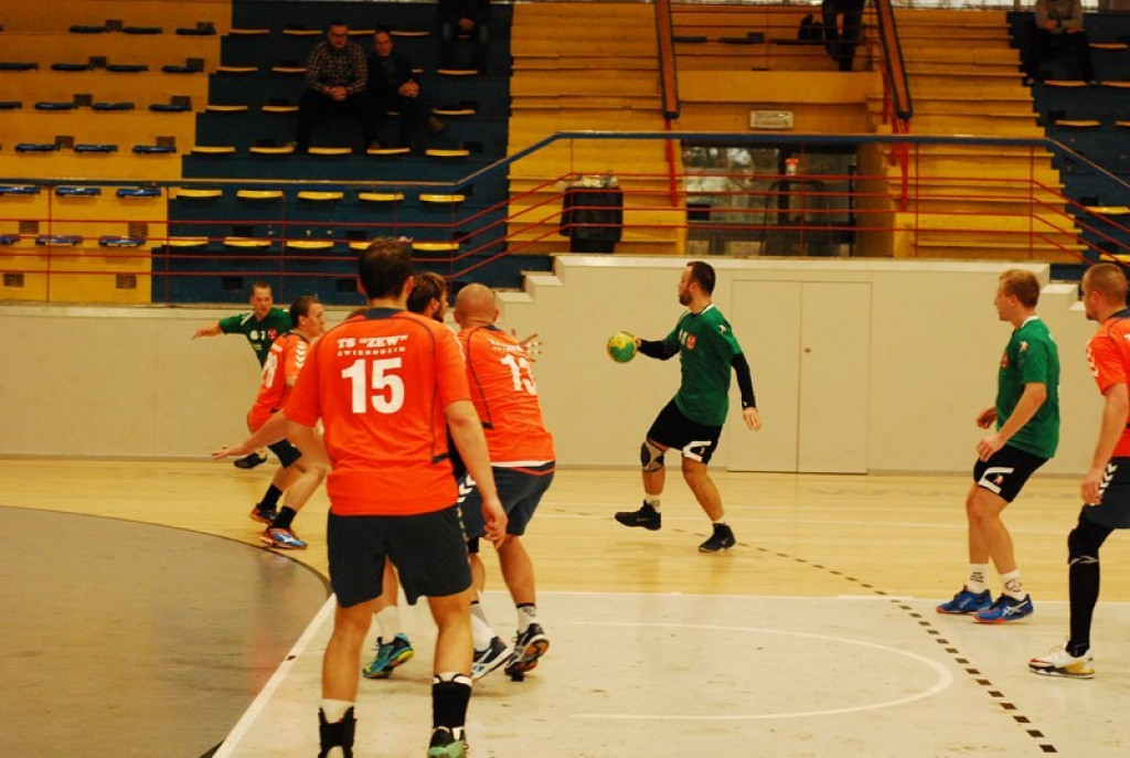 SKS Orlik Brzeg bardzo pewnie wygrywa u siebie ze Świebodzinem