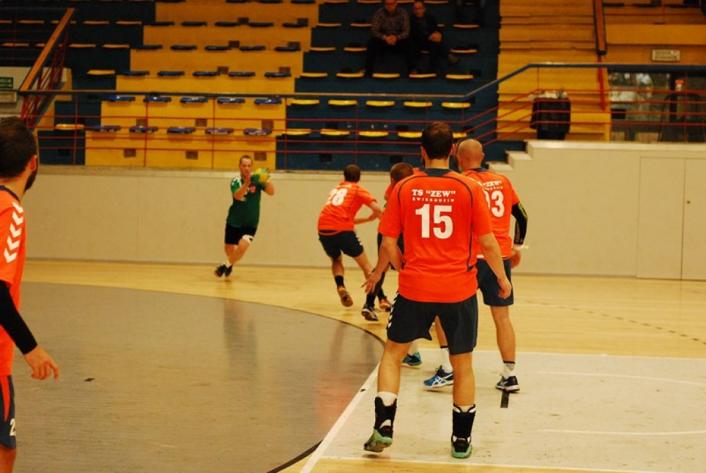 SKS Orlik Brzeg bardzo pewnie wygrywa u siebie ze Świebodzinem