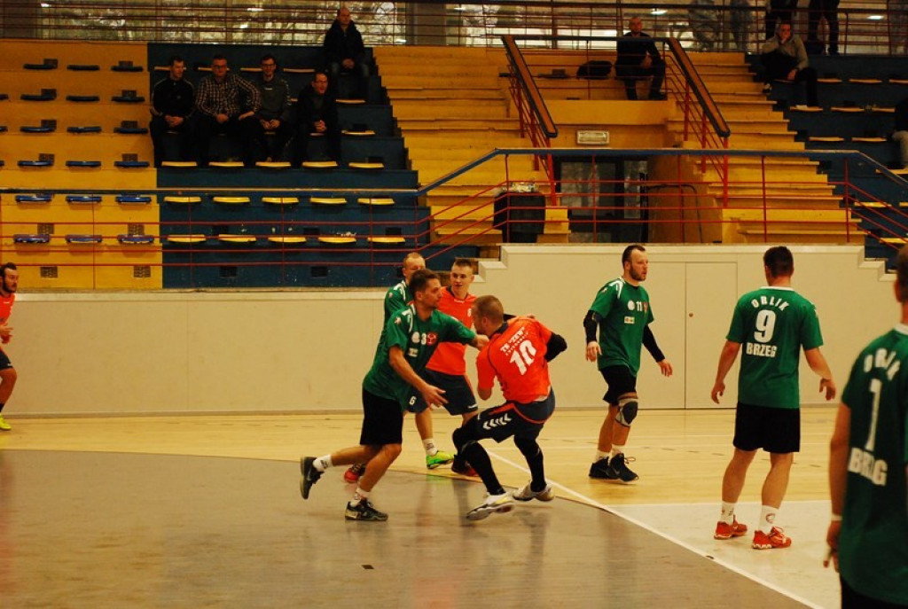 SKS Orlik Brzeg bardzo pewnie wygrywa u siebie ze Świebodzinem