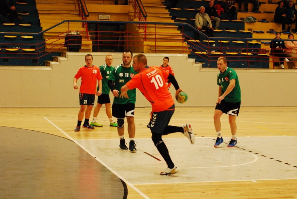 SKS Orlik Brzeg bardzo pewnie wygrywa u siebie ze Świebodzinem