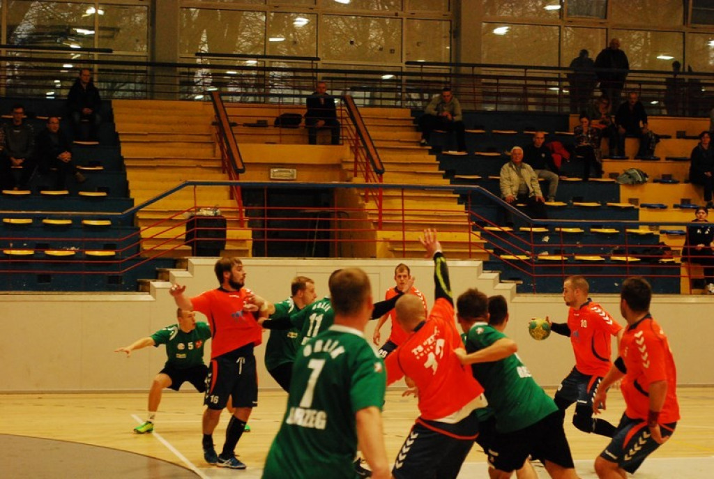 SKS Orlik Brzeg bardzo pewnie wygrywa u siebie ze Świebodzinem