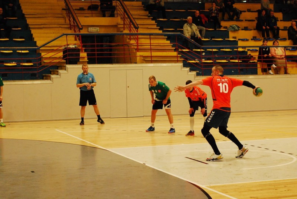 SKS Orlik Brzeg bardzo pewnie wygrywa u siebie ze Świebodzinem