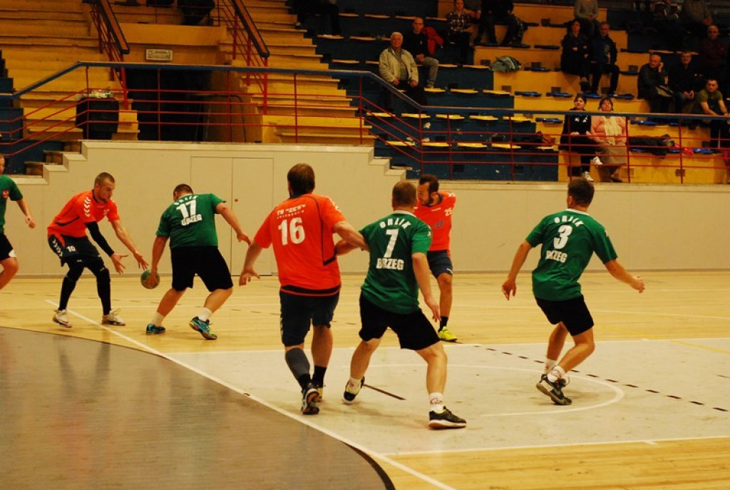 SKS Orlik Brzeg bardzo pewnie wygrywa u siebie ze Świebodzinem