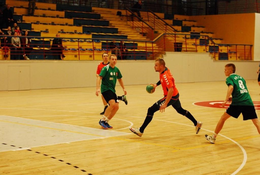 SKS Orlik Brzeg bardzo pewnie wygrywa u siebie ze Świebodzinem