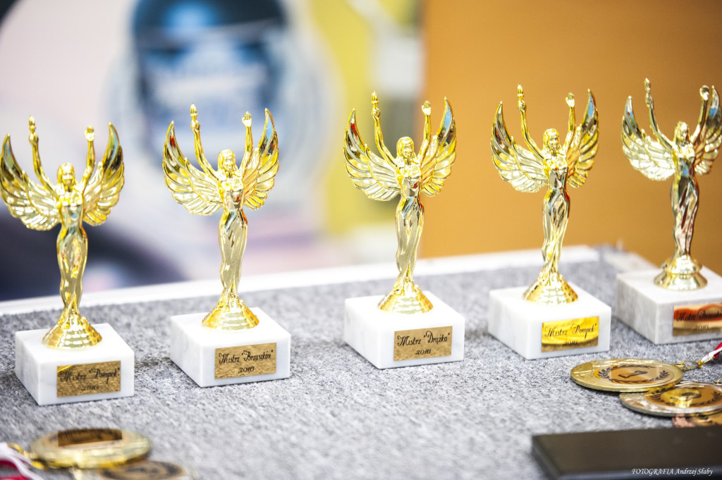 Mikołajkowy Gimnazjalny Trójbój Siłowy