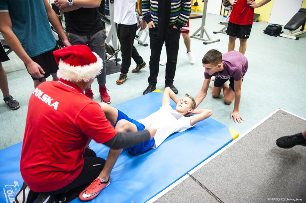 Mikołajkowy Gimnazjalny Trójbój Siłowy